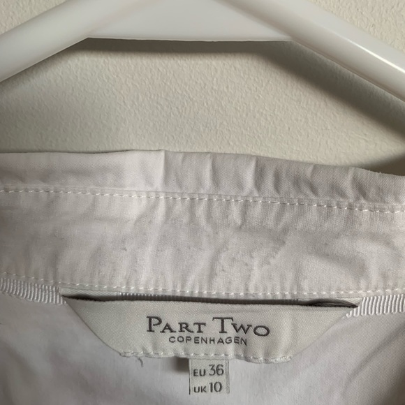 Part Two white blouse V neck - Picture 2 of 3